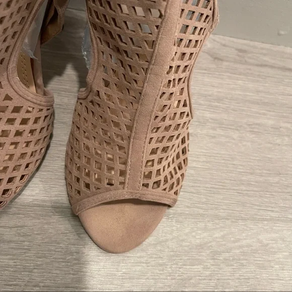 Chase + Chloe strap sling back zip stiletto heels tan 7.5 - Picture 10 of 12